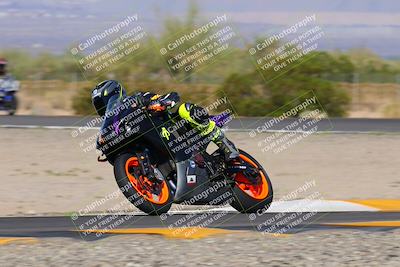 media/Oct-09-2022-SoCal Trackdays (Sun) [[95640aeeb6]]/Turn 3 (930am)/